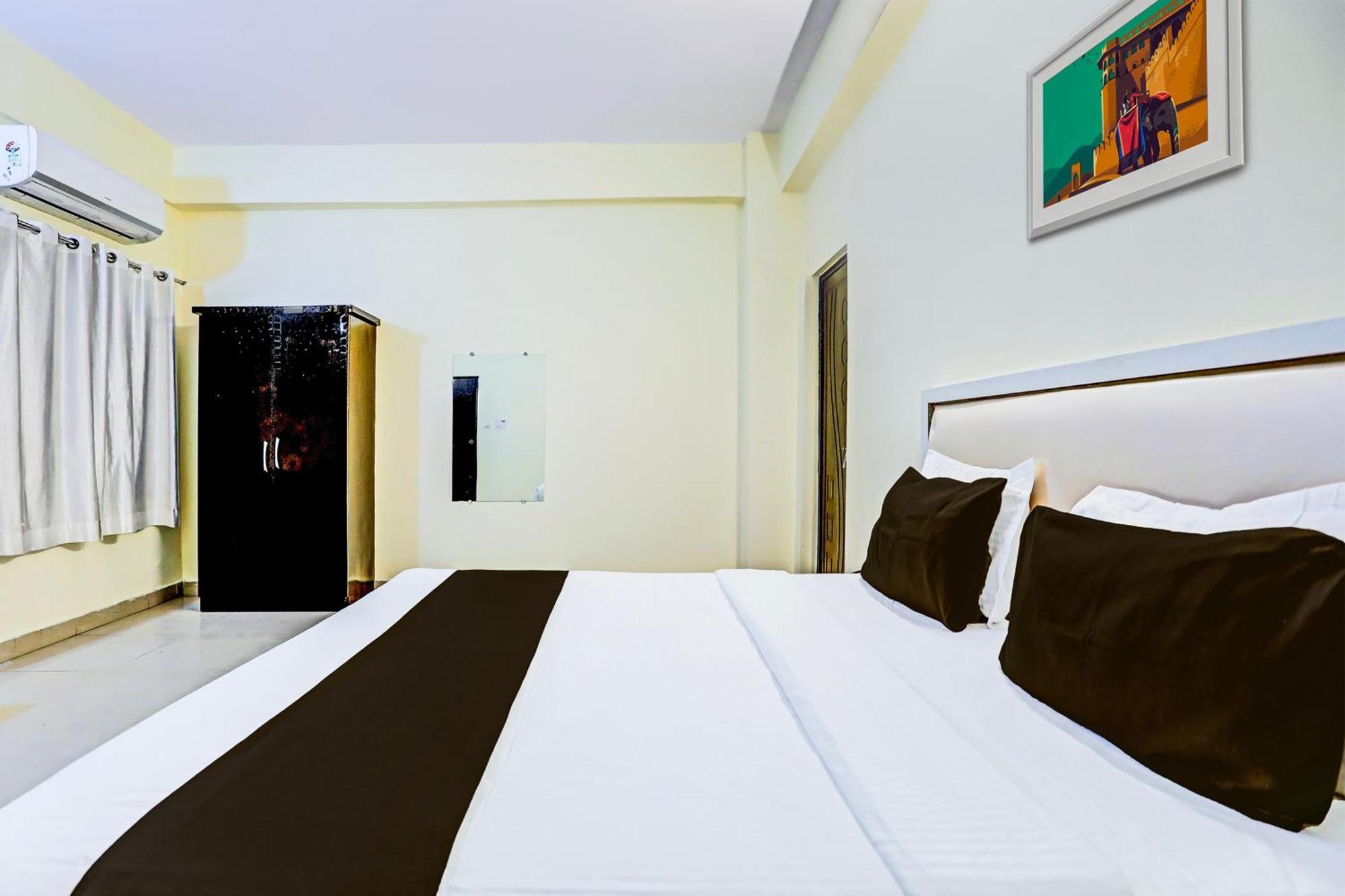 Super Hotel O Hyderabad Gate Iit Bhu Kakarmatha エクステリア 写真