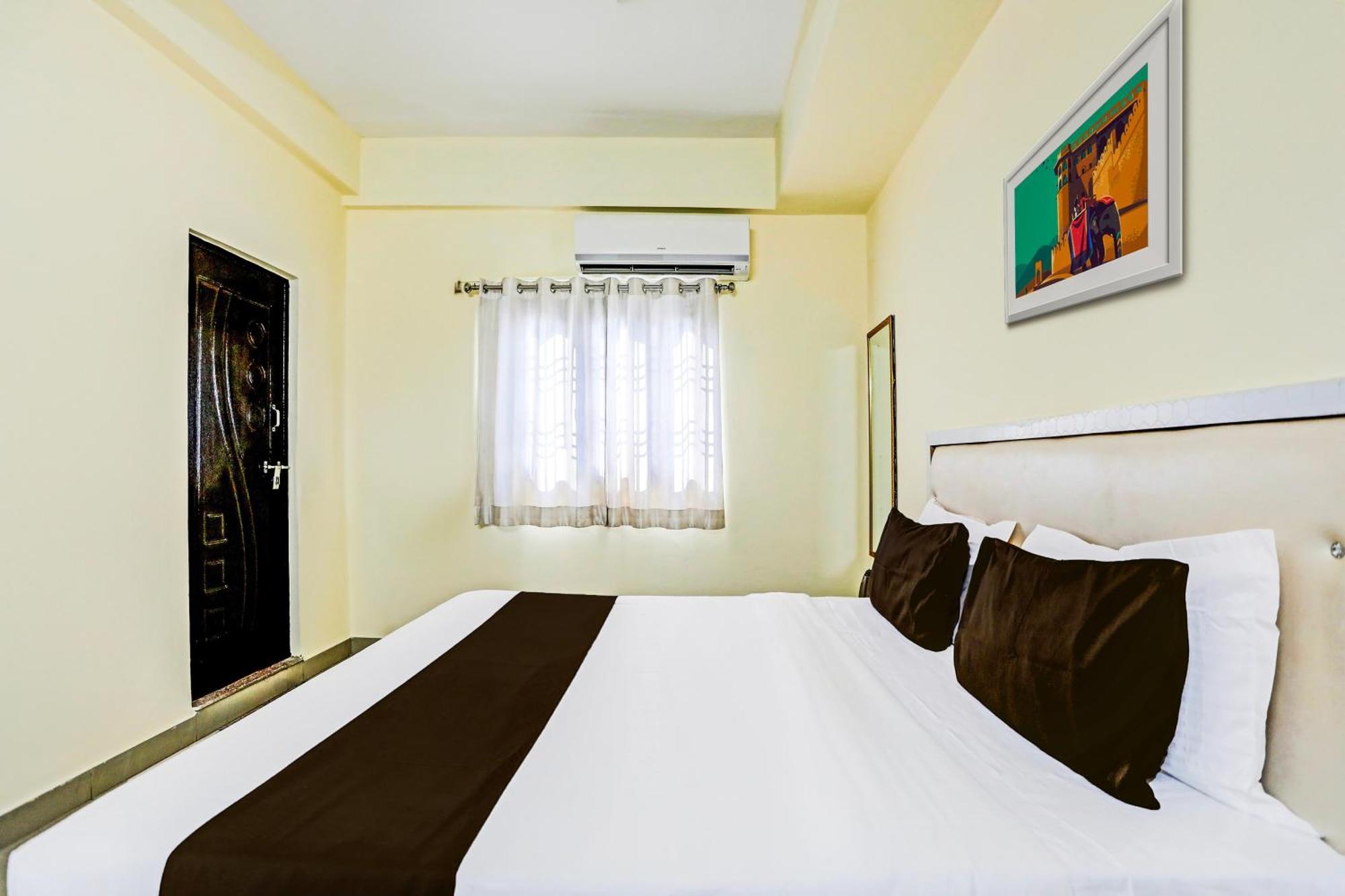 Super Hotel O Hyderabad Gate Iit Bhu Kakarmatha エクステリア 写真