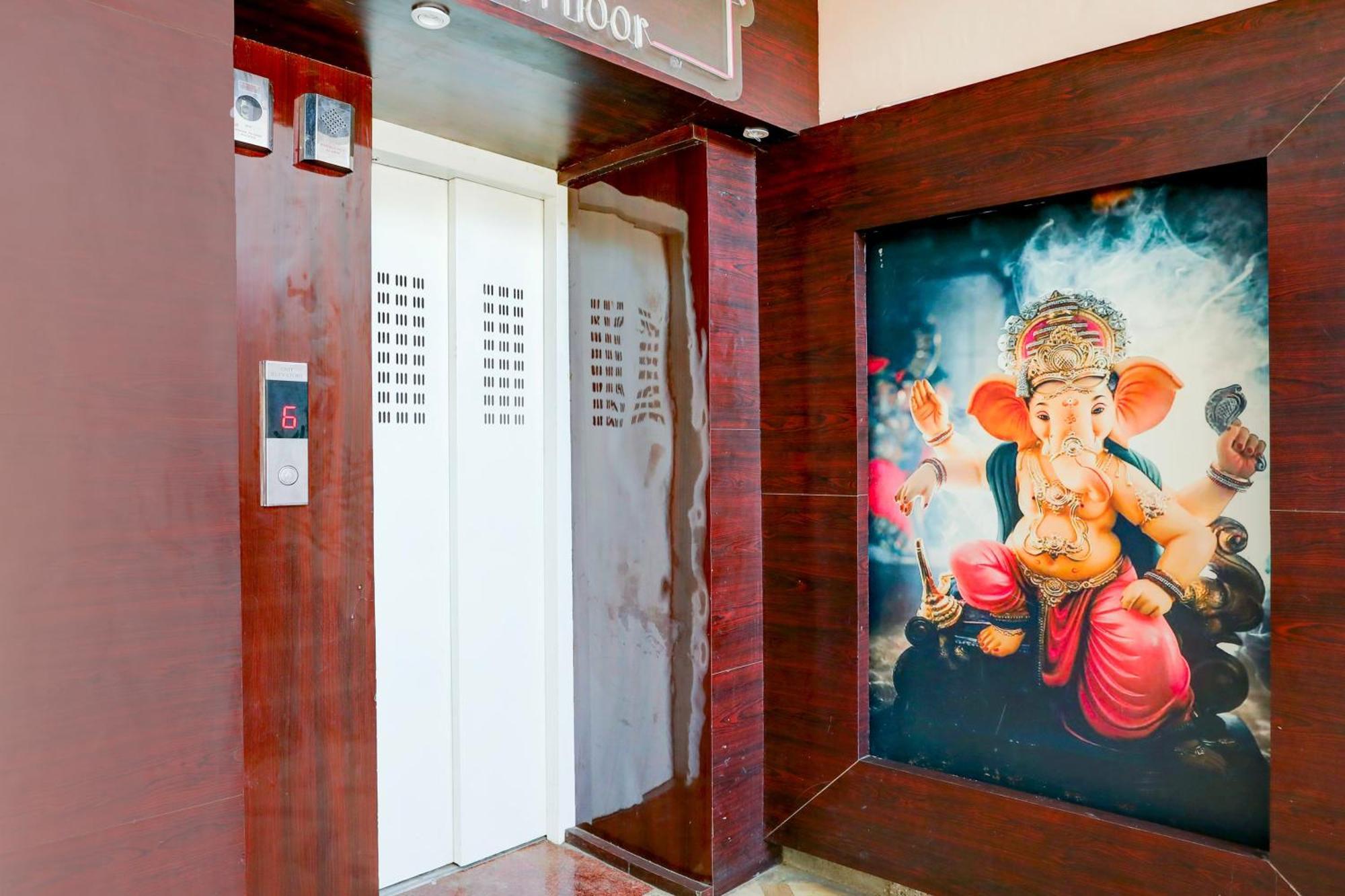 Super Hotel O Hyderabad Gate Iit Bhu Kakarmatha エクステリア 写真